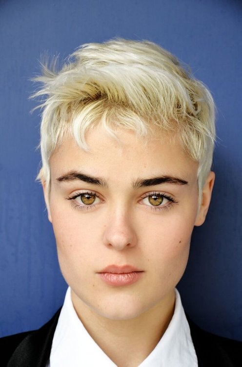 stefania.thumb.jpg.8448a661d61fce7e91f902027954aea8.jpg
