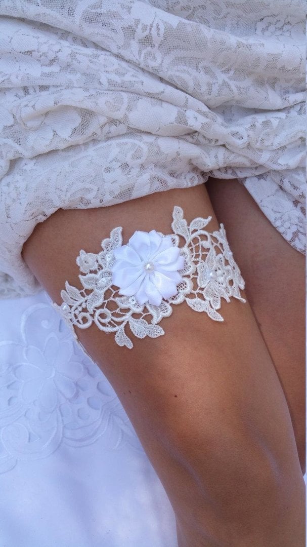 ivory-lace-wedding-garter-white-lace-garter-lace-bridal-garter-garter-belt-wedding-prom-garters-garter-wedding-white-flower-garter.jpg
