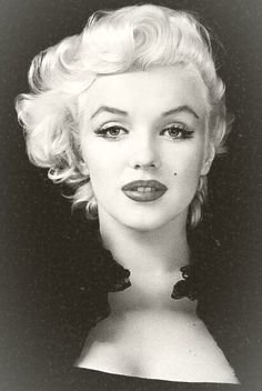 marilyn1.jpg.e754b77299f328c1d2f2fffd0c6f7e54.jpg