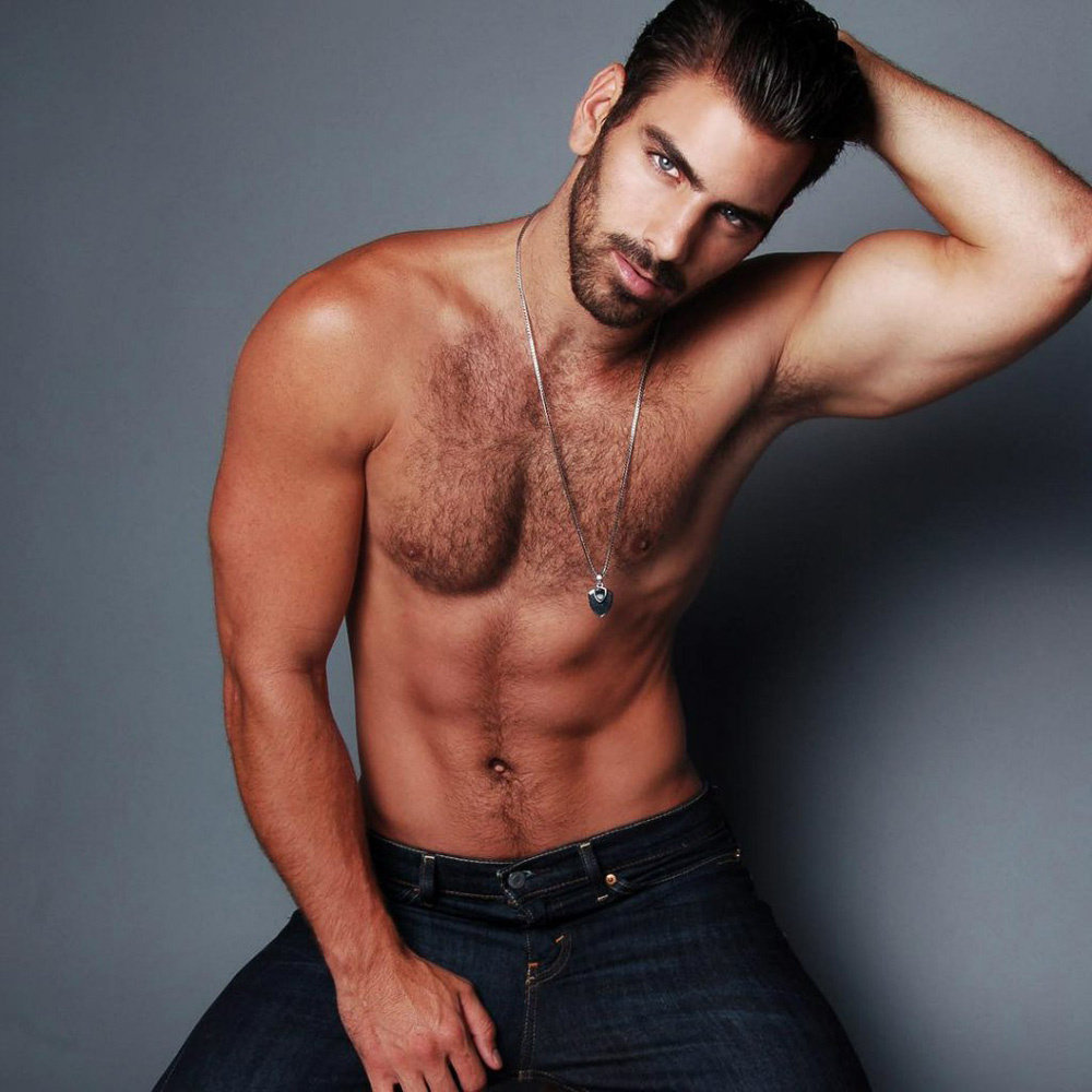 nyle-dimarco-by-tony-veloz331.png.9e47d2e2bcf931789986aecc02e0a443.png