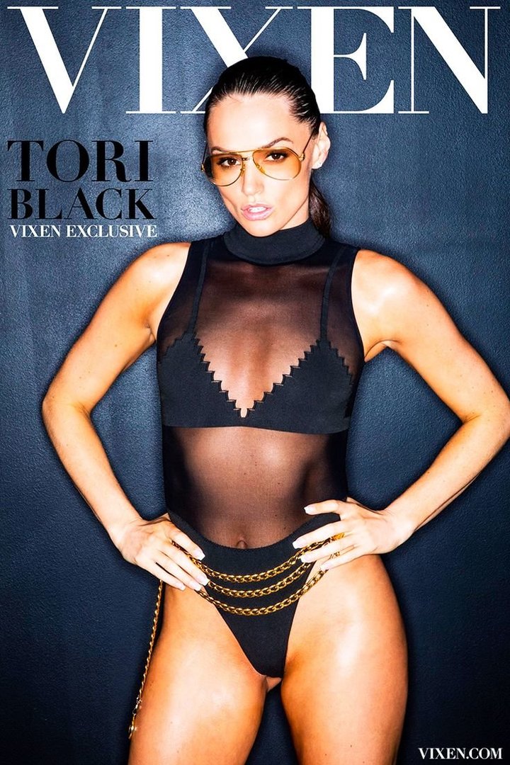 ToriBlack03.jpg