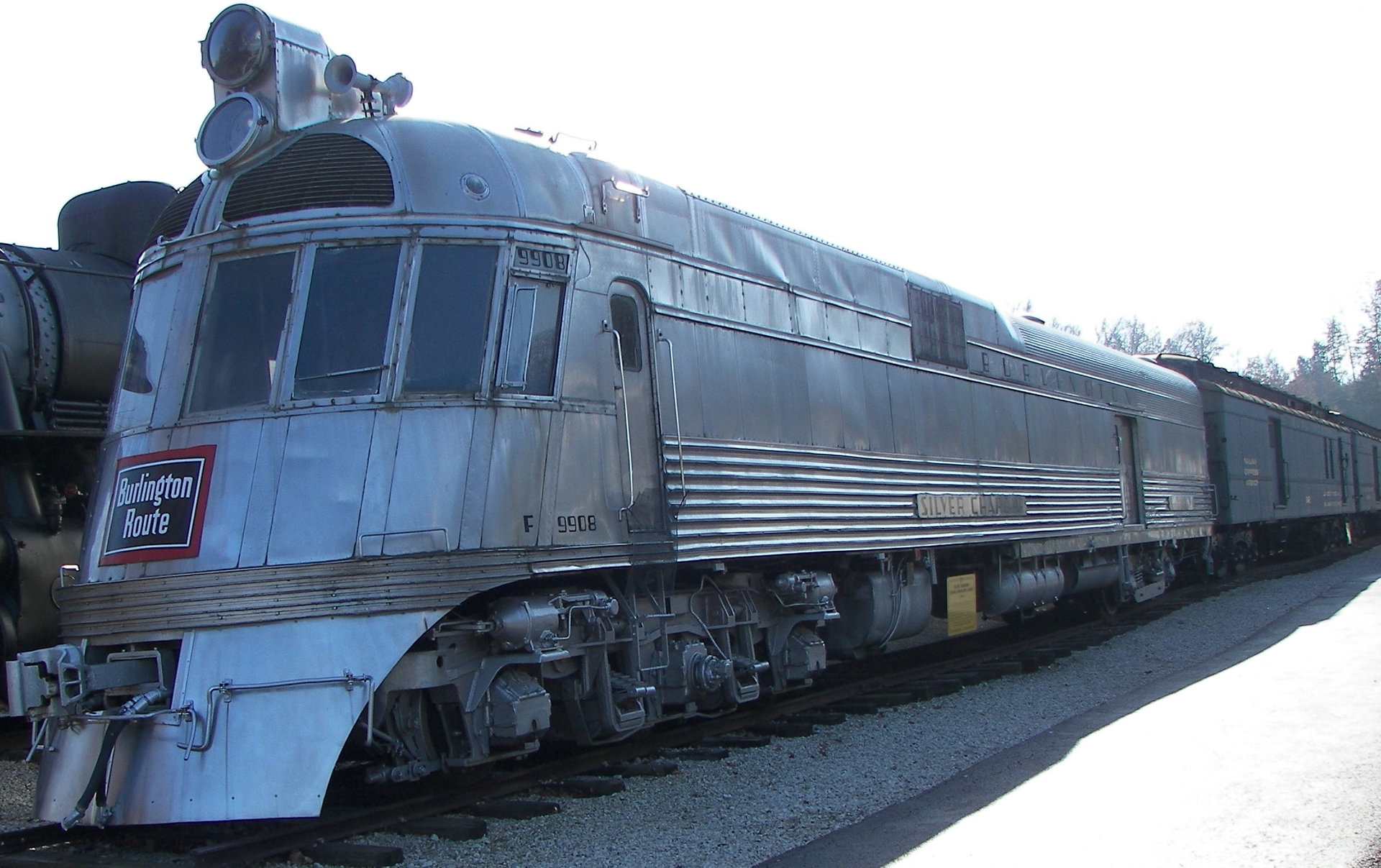 General_Pershing_Zephyr-Silver_Charger_-_20081123.thumb.jpg.186350c25c1978cce28f506f6b1fd4ba.jpg