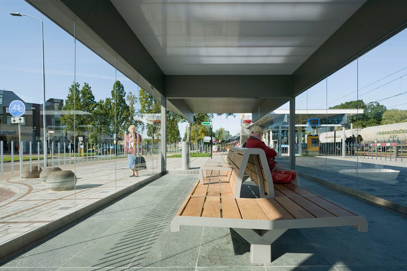 NL-architects-barneveld-centrum-train-station-waiting-room-netherlands-designboom-08.jpg.a857a1081a84b8d8bd33a52ed55257c5.jpg