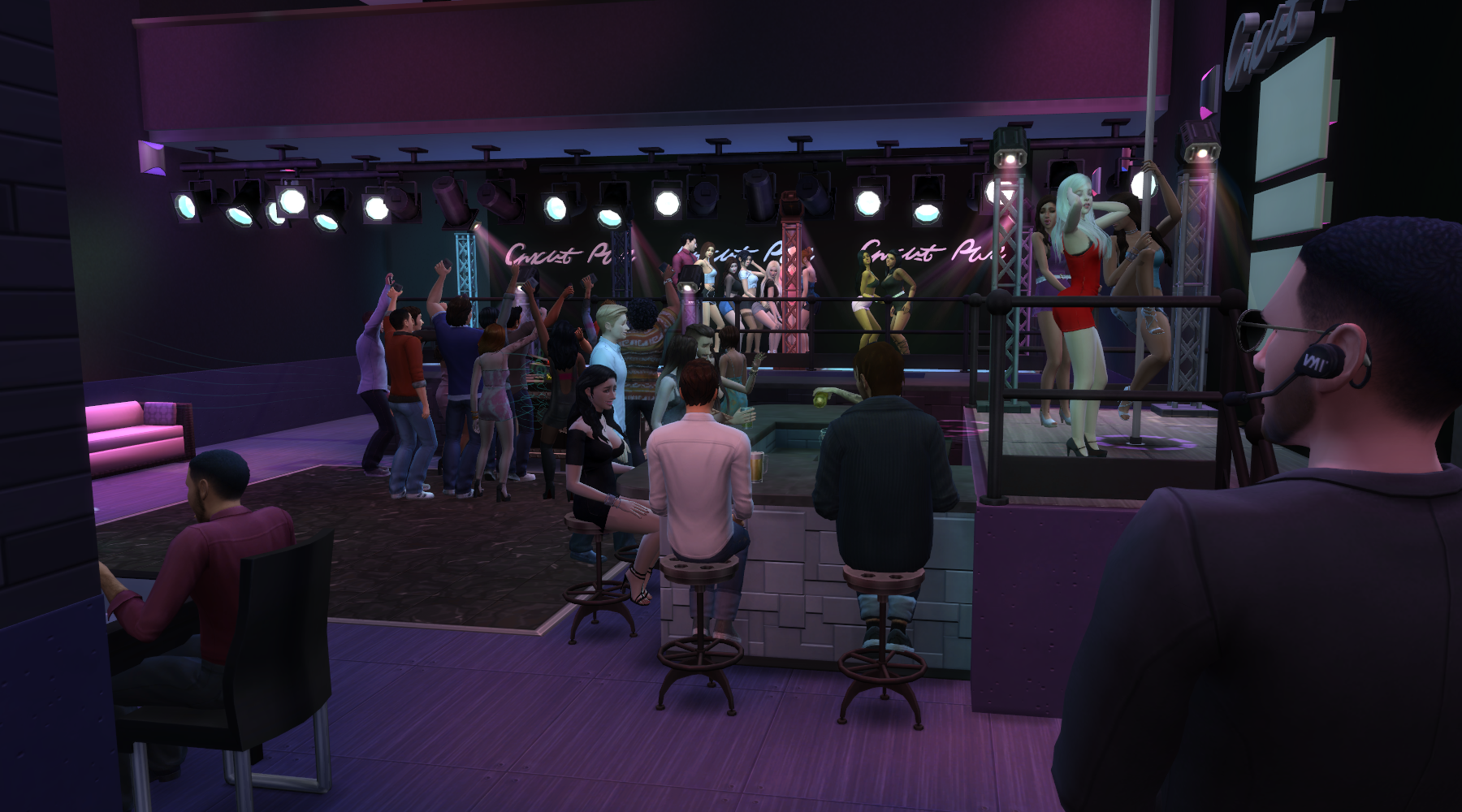 ClubFloor01.png.e0bfcc003482113b6f2f28a4119c182a.png