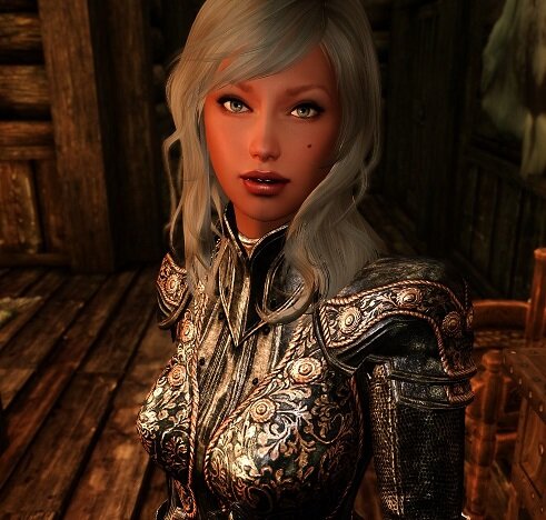 1561616421_Sophielooking.jpg.bd8dd46c8db20939896253ea276a3937.jpg