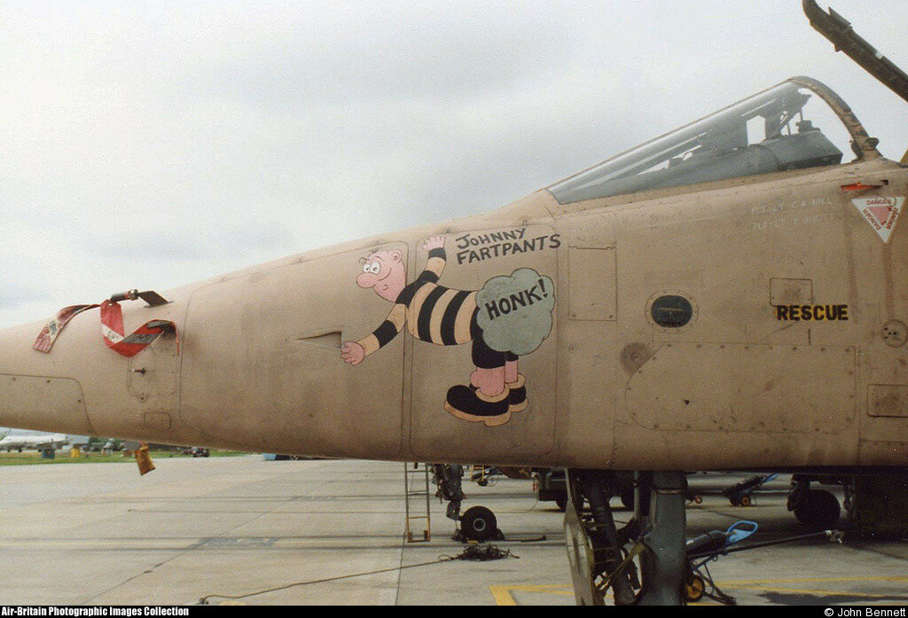 johnny_fartpants_5.jpg.6230daec2ea3fa87ea8523ce3c07b4a7.jpg