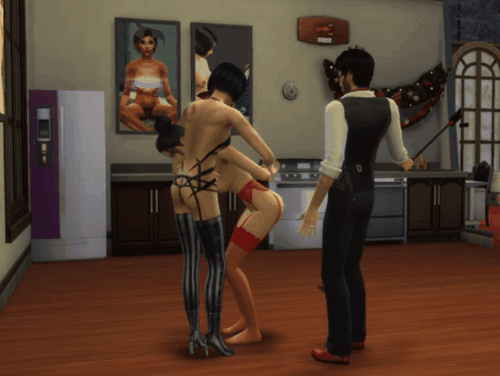 TrioSpank1.gif.0f6f7618e35899aae6e562f36a3cf4c5.gif