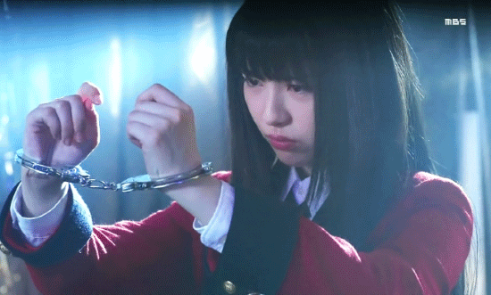handcuffyu.gif.79668db491d08e88340037035ef9fe02.gif