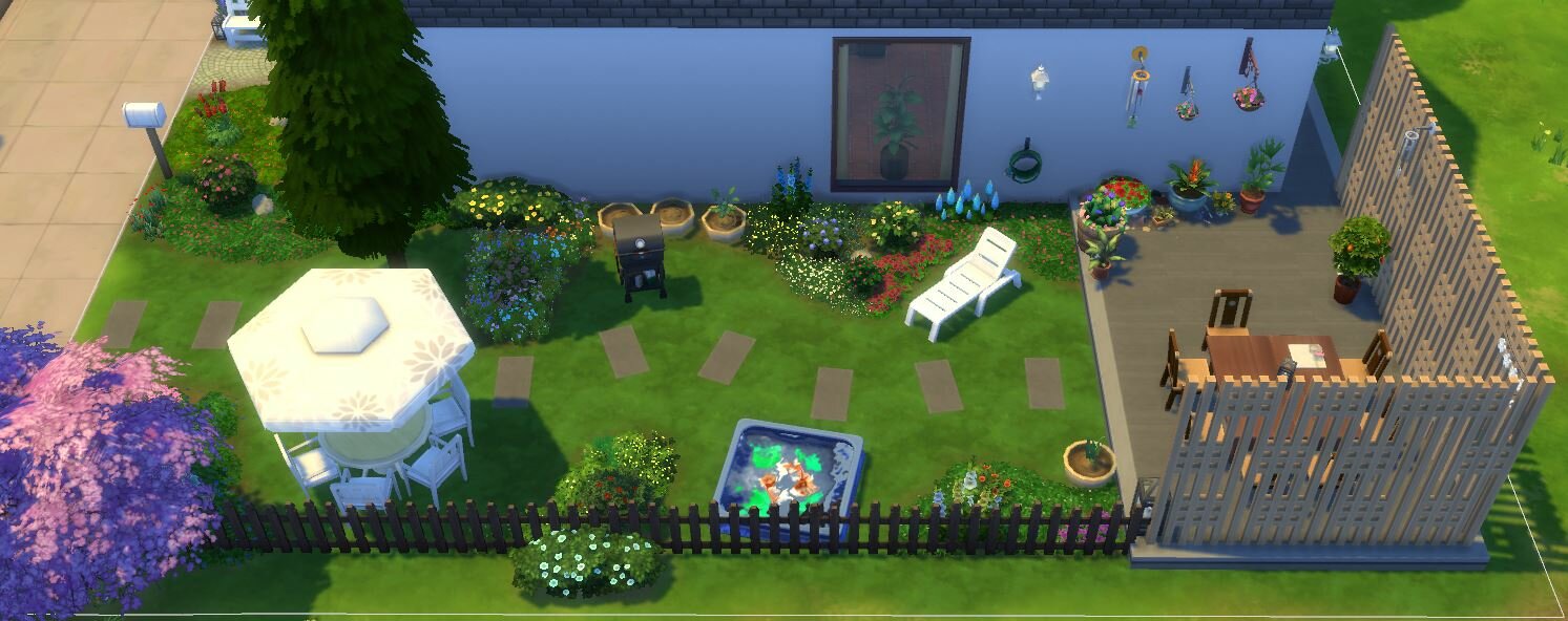 1332885627_SideYard.JPG.019950ff16b81075f44a768a779b00e1.JPG