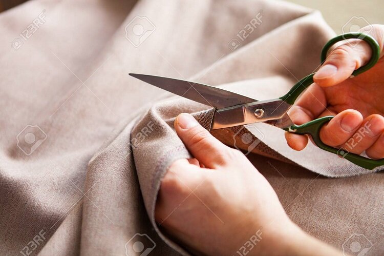 75388268-tailor-man-hands-notch-tailor-tailor-s-scissors-cloth-close-up-.jpg.287a6af3cdfbb5c4d0e98cfdeb32085e.jpg