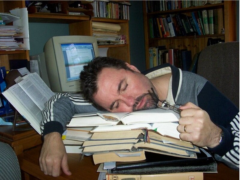 Books-lots-2.jpg.e9a67c8b1583cbb5a5d76b0a63cee6e9.jpg
