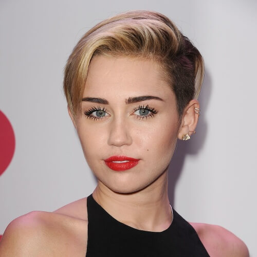 Miley-Cyrus-Haircut-with-Soft-Pink-Accents.jpg.4646052910645c0e09836db5a8a01668.jpg