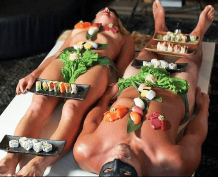 1860160929_Screenshot_2021-05-254RestaurantsWhereTheDressCodeIsNoClothesAtAll.png.cc2534acd279871e3ede8a3cd478dc8a.png