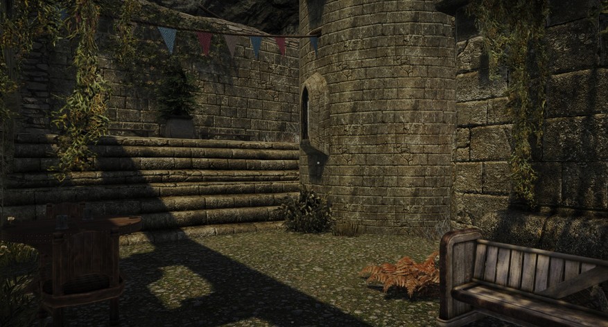 09courtyard.jpg.6c44dfe512aadfc6d78f6808dcf63753.jpg