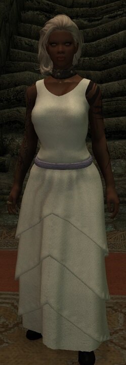 227057610_WeddingDressD.jpg.ead6081a0342eea4e0fe9ae802c42b64.jpg