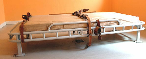 mental-health-hospital-bed-restraints-595x240-595x240.jpg.70ce078d242fd874e1660f32c3882770.jpg