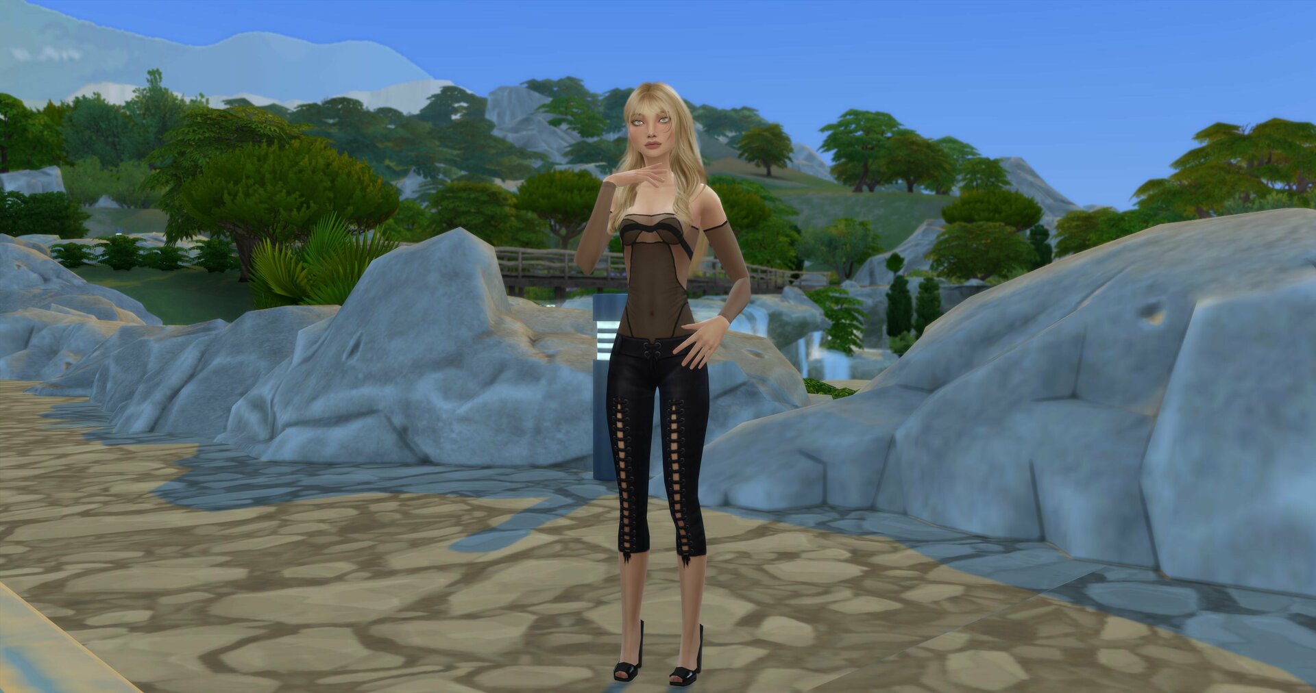 Nikki Austin1.jpg