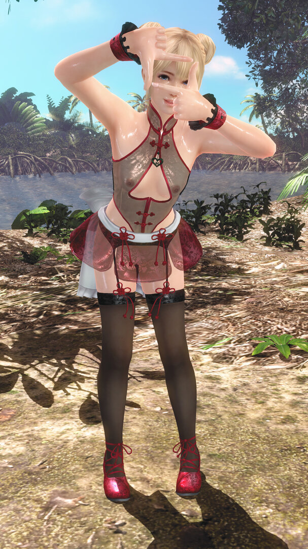 marie.thumb.jpg.03aded6a2525e61b9db8a5b74922681b.jpg