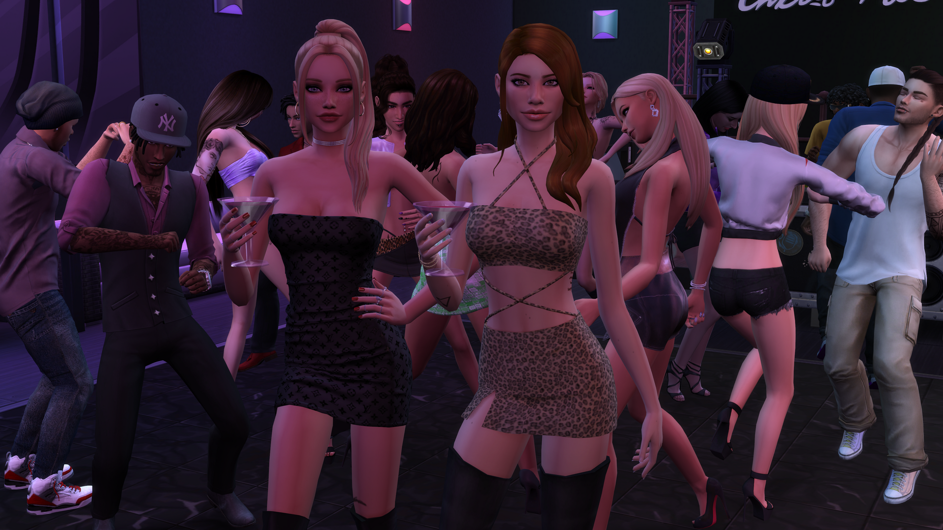 club.thumb.png.ea1db2d77bc2eb964f8bcbfde5f5bf89.png