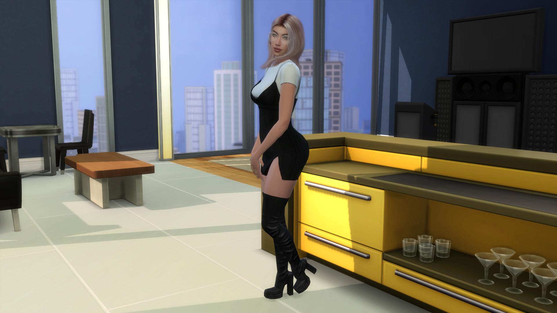 1560937889_Emma5.png.ba6a7a5d82cb9c2110cd3673f86d6ab8.png