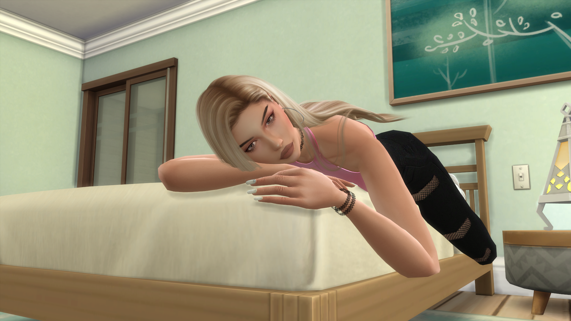 594275595_Chloe2.png.f361a9756bb0cff156bb176ea40f872a.png