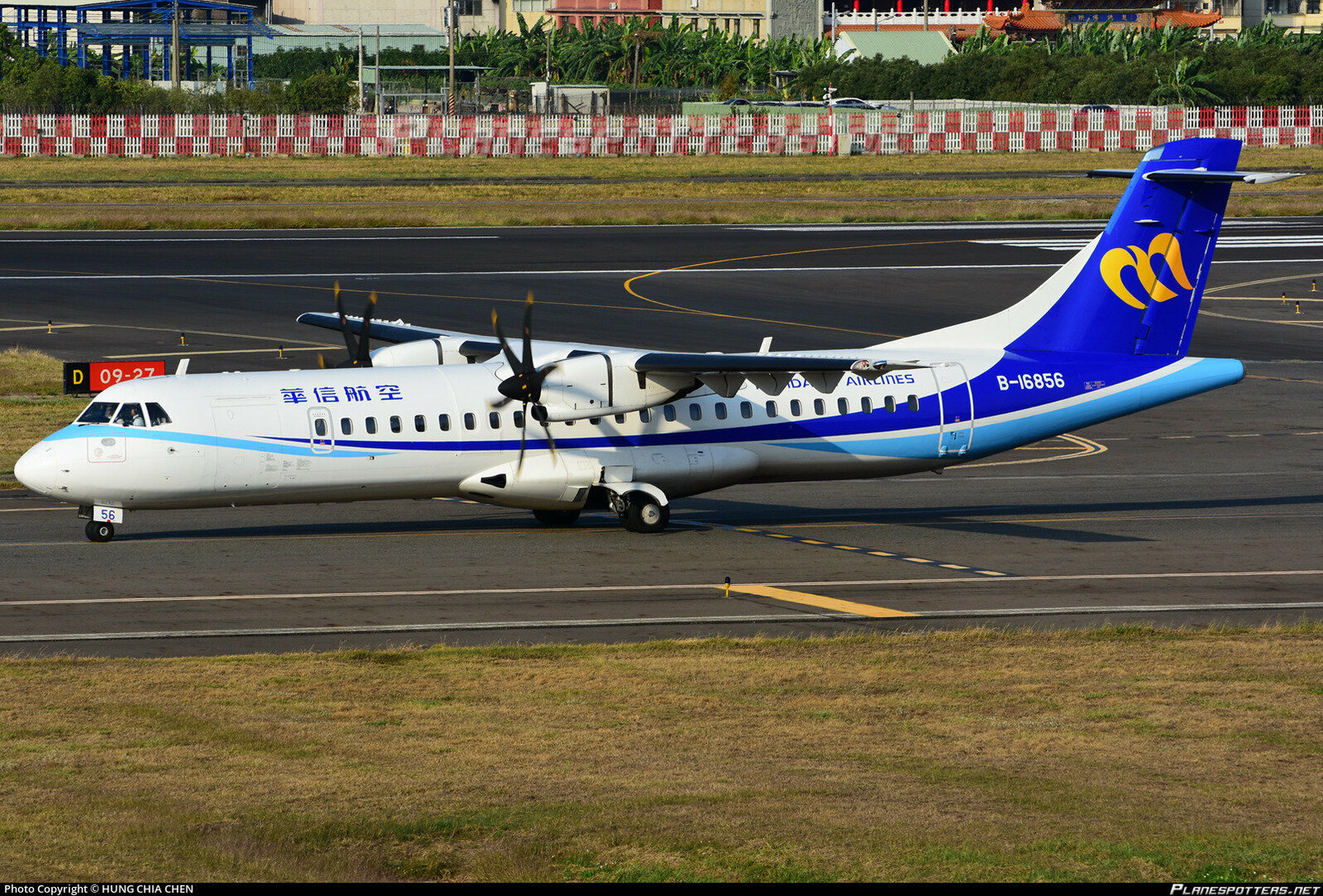b-16856-mandarin-airlines-atr-72-600-72-212a_PlanespottersNet_1024486_f3bfed761e_o-2709522912.thumb.jpg.e2947a15b3d13c08ad0f19220602dcc2.jpg