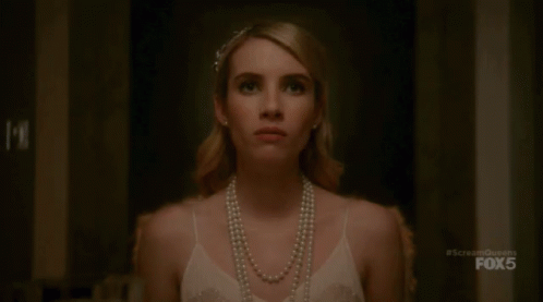 scream-queens-emma-roberts.gif.c56894a1c197da17f5b8a2d24e9aba43.gif