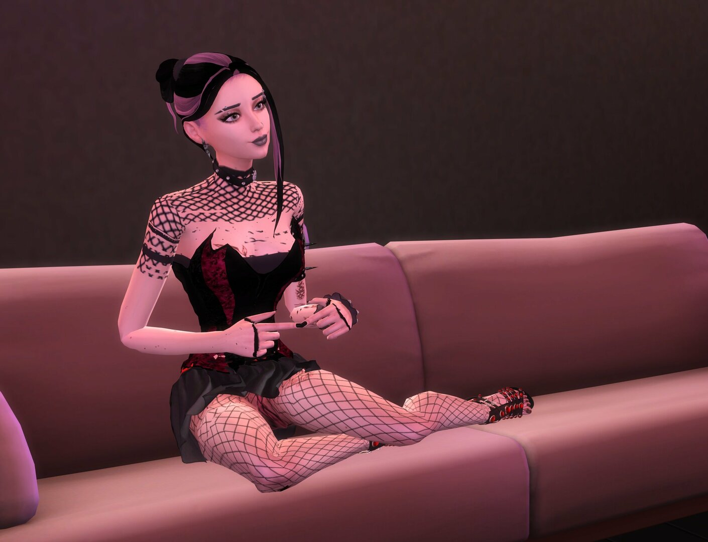 GothGirl10.thumb.jpg.8743eb7547bece24a7680cb8c8fb4e1a.jpg