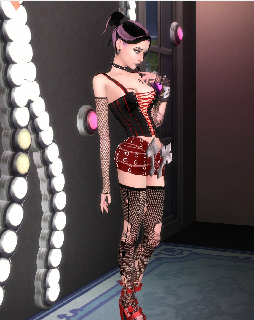 GothGirl14.thumb.jpg.e45f5098b9cbd99b0c06299390780609.jpg