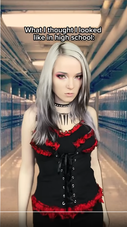 WhatIThoughtILookedLike.png.c40eed129a7d7e90af4ddd2128b1b57a.png