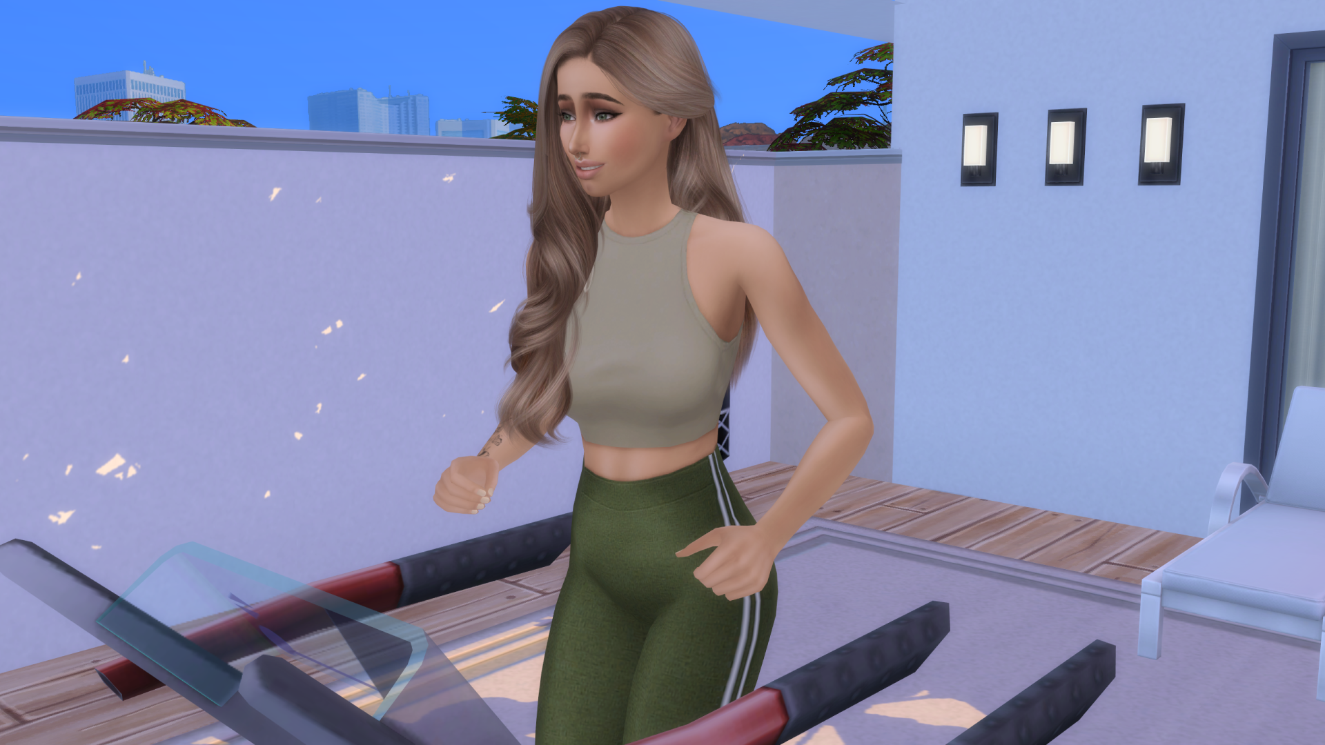 EmmaAthletic1.thumb.png.0fc03e5e07bfc28b80341ecb03d6750c.png